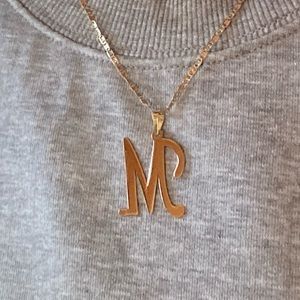 Meet your Posher, Maely